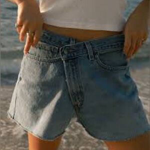 Stylish Light Blue Women's Jean Shorts
